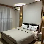 5 Star Apartamento Vlorë
